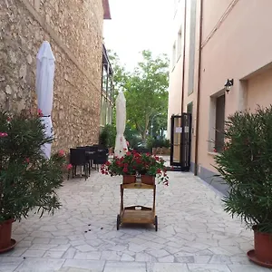 Alojamento de Acomodação e Pequeno-almoço Tellus, Saturnia